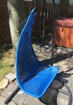 Swing chair in great shape! Stand not included! Make offer