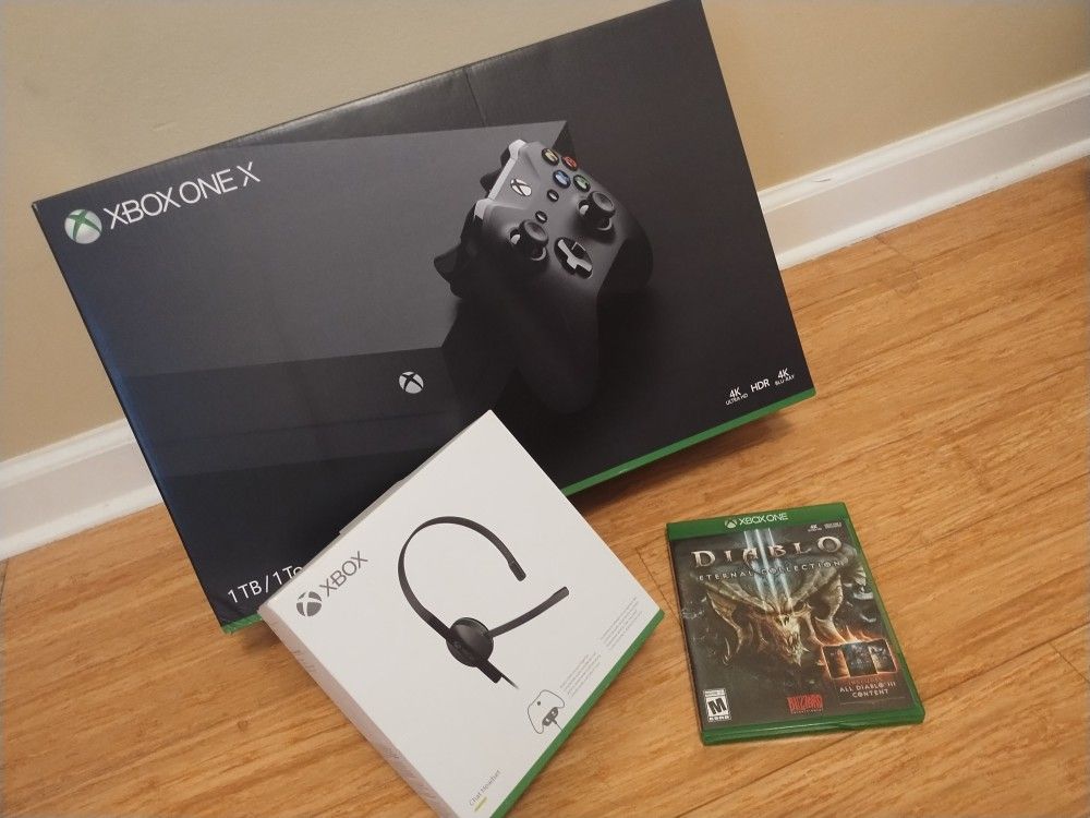 
✨ Xbox One X 1TB – Like New w/ Box + Controller + Diablo 3 + Headset ✨