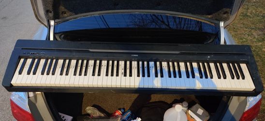 Yamaha 88-Key Weighted Action Digital Piano with Sustain Pedal and Power Supply (P45B)