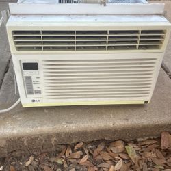 LG Air Conditioner 