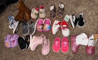 Girls shoes size 4-5c
