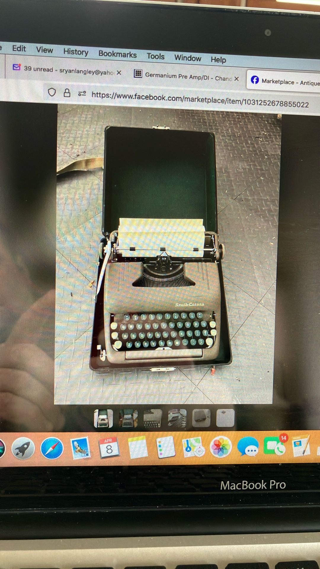 Antique Collectible, Travel Typewriter (Smith Corona)
