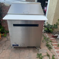 Arctic Air Mega Top Refrigerator