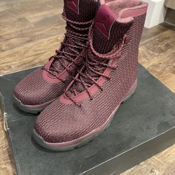 NEW - Jordan Future 1 Boots - SIZE 8