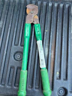 GREENLEE 718 18" Heavy-Duty Cable Cutter.