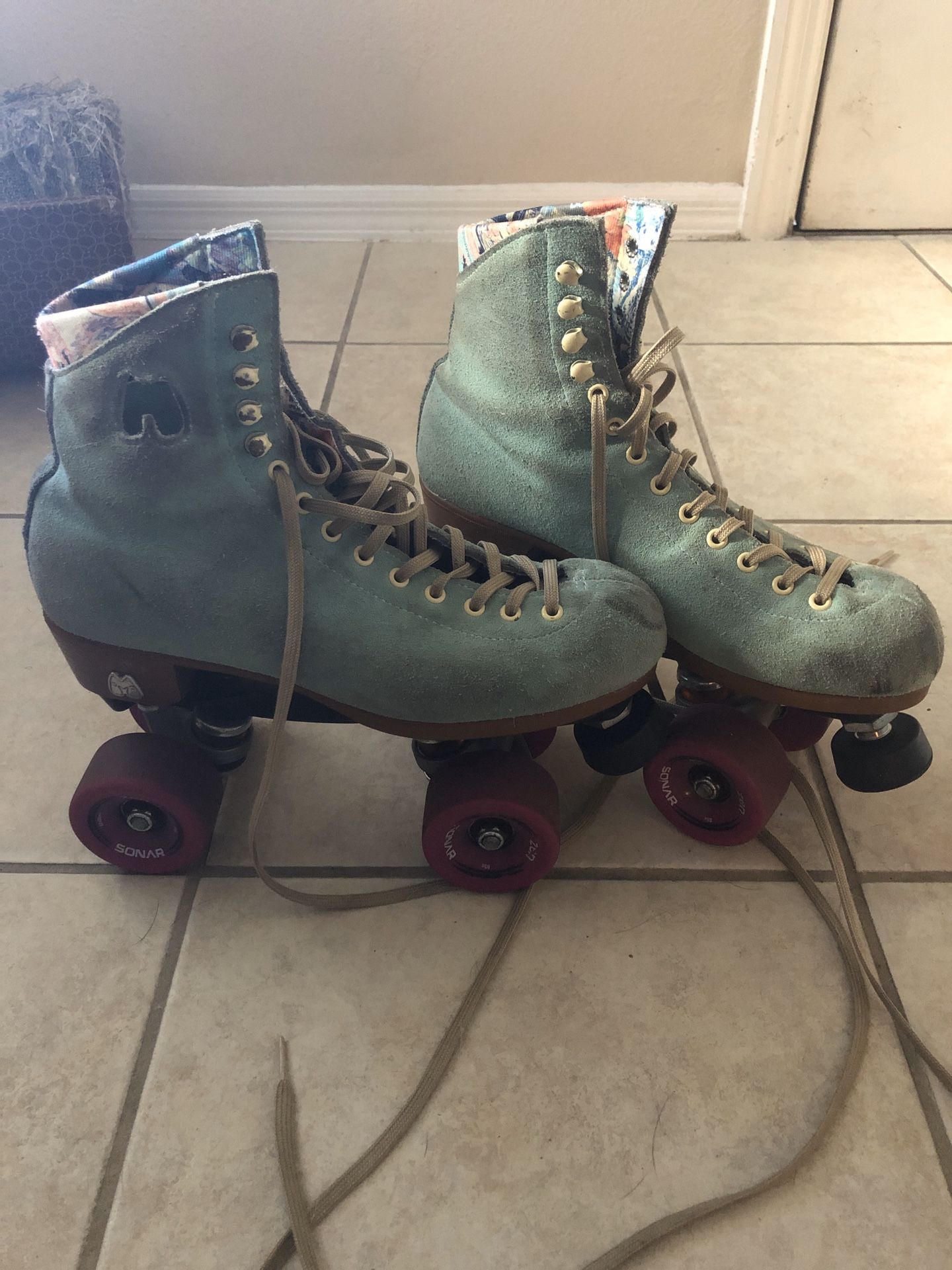 Moxi Roller Skates for Sale in St. Petersburg, FL OfferUp