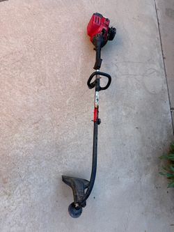 Troy-Bilt Weed Wacker / String Trimmer / Weed Eater
