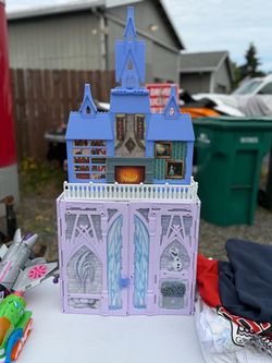 Frozen castle