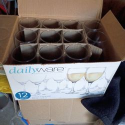 Dailyware White Wine Glasses