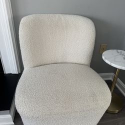 Accent Chair 