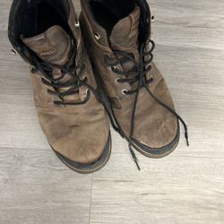 Keen Boots Size 11