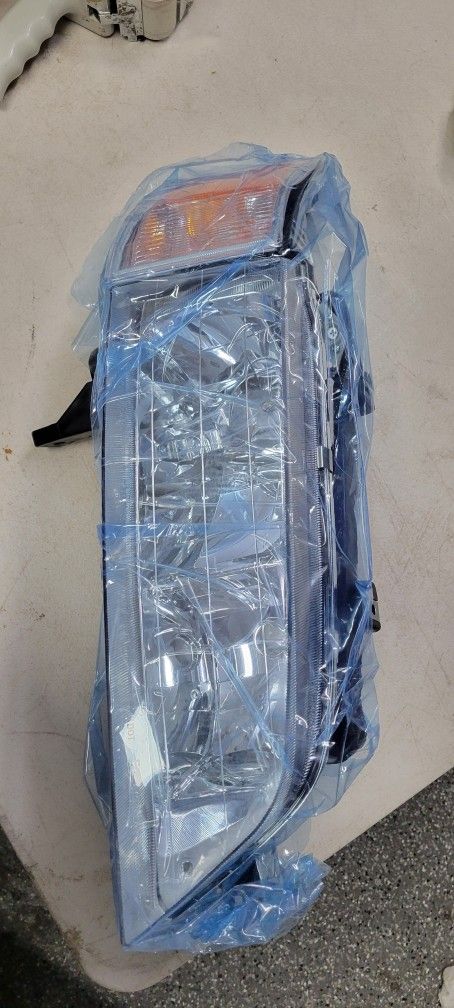 1994 ---1997 Honda Accord Headlight Driver Side,