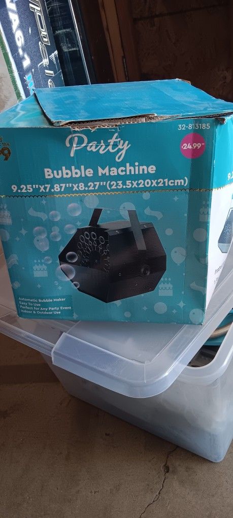 Automatic Bubble Machine