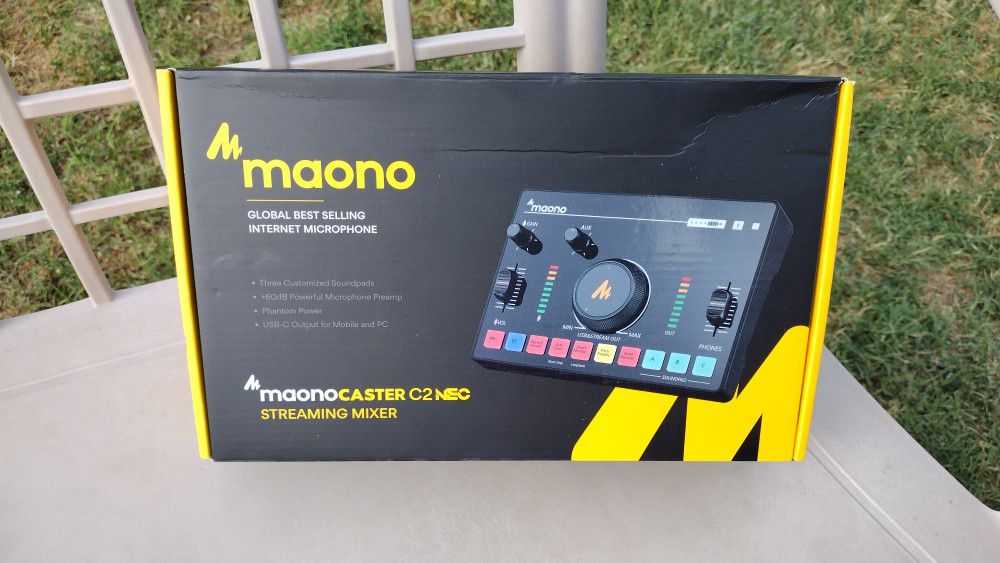 MAONO Streaming Audio Mixer, Audio Interface with Pro-preamp