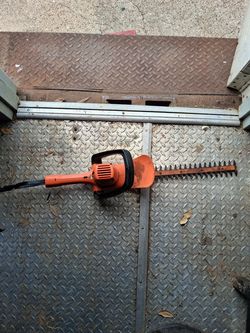 Bush wacker