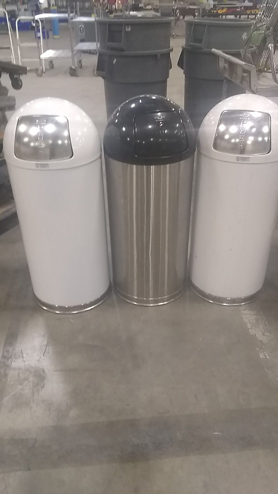 Trash cans for Sale in Columbus, OH OfferUp