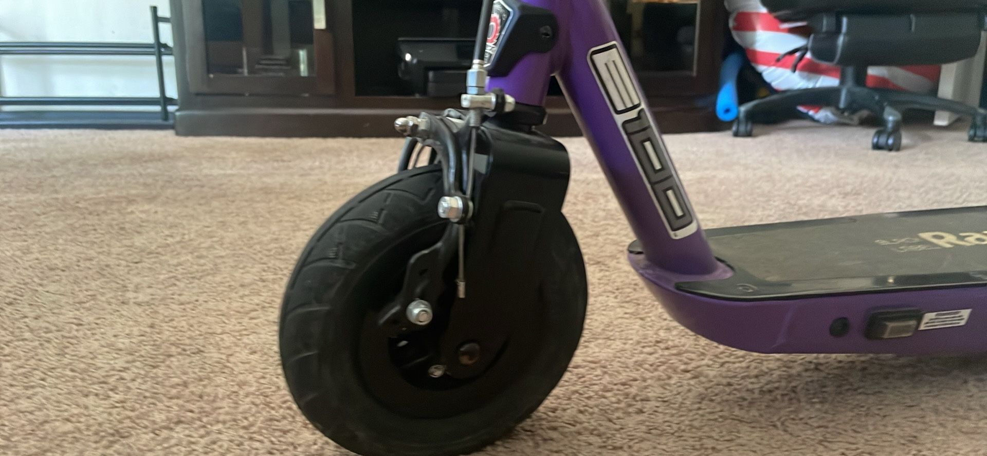 Razor E100