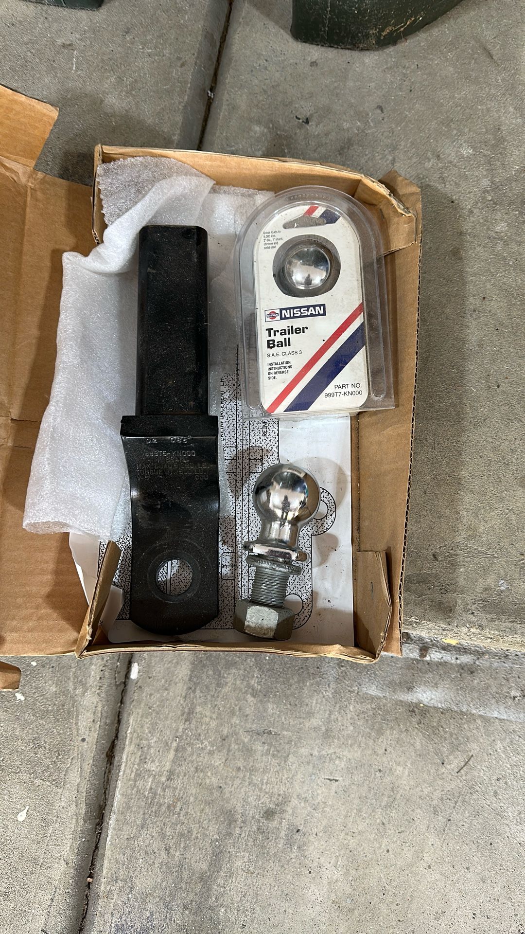 Trailer Hitch And Ball