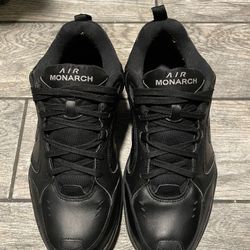 Nike Air Monarch IV - Black - Size 10.5