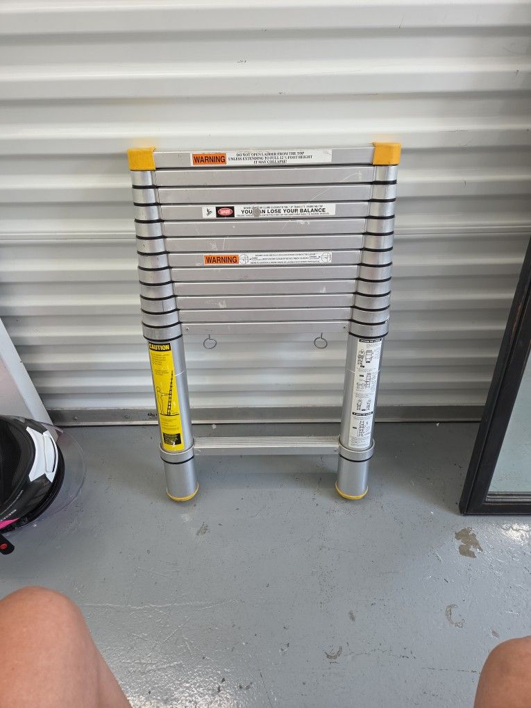 12.5 Ft Telescoping Ladder