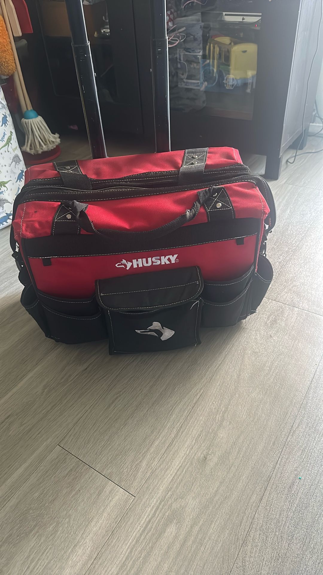 Husky Tool Bag Whit Wheels