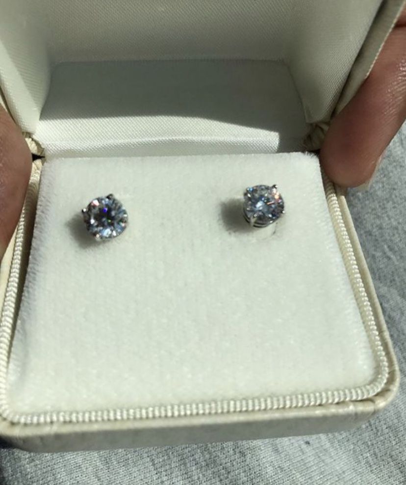 2 ct white gold screw back diamond earrings (lab created)