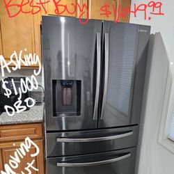 MOVING OUT SELLING Samsung - 28 Cu. Ft. 4-Door French Door Smart Refrigerator with FlexZone Drawer - Stainless Steel