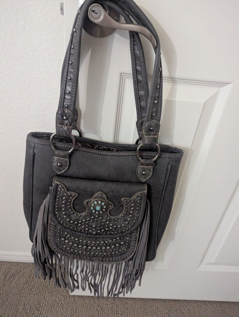 Shyanne Handbag