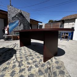 Dining table/Conference table