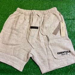 Essentials Fear of God cream shorts Size M