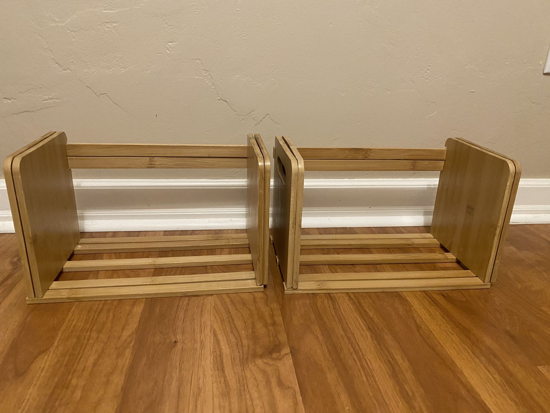 Expandable Book Shelves - set of 2