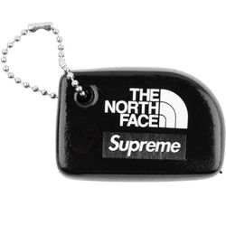 Deadstock Supreme Northface Keychain