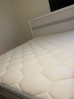 Queen Bed