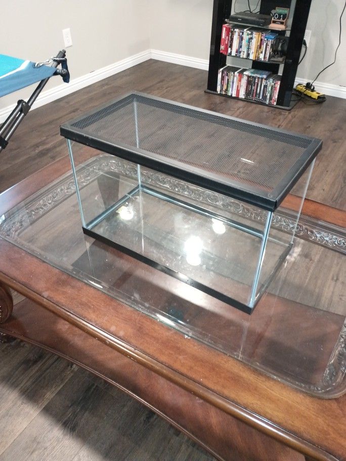 10 Gallon Aquarium Tank With Reptile Lid