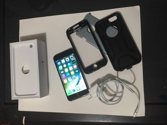 iPhone 6 works with any company 64GB MEMORY GREAT DEAL PERFECT CONDITION LIKE NEW