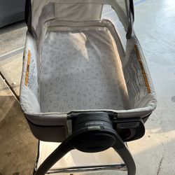 Graco Dream Suite Bassinet