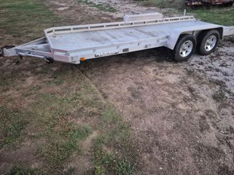 18ft aluminum trailer with electric brakes