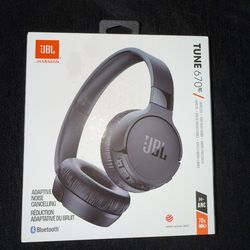 Wireless Noise-Canceling Headphones – Bluetooth