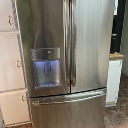 LE Fridge 