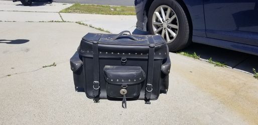 HARLEY DAVIDSON BAG LEATHER STUDDED OVERNIGHT TOURING
