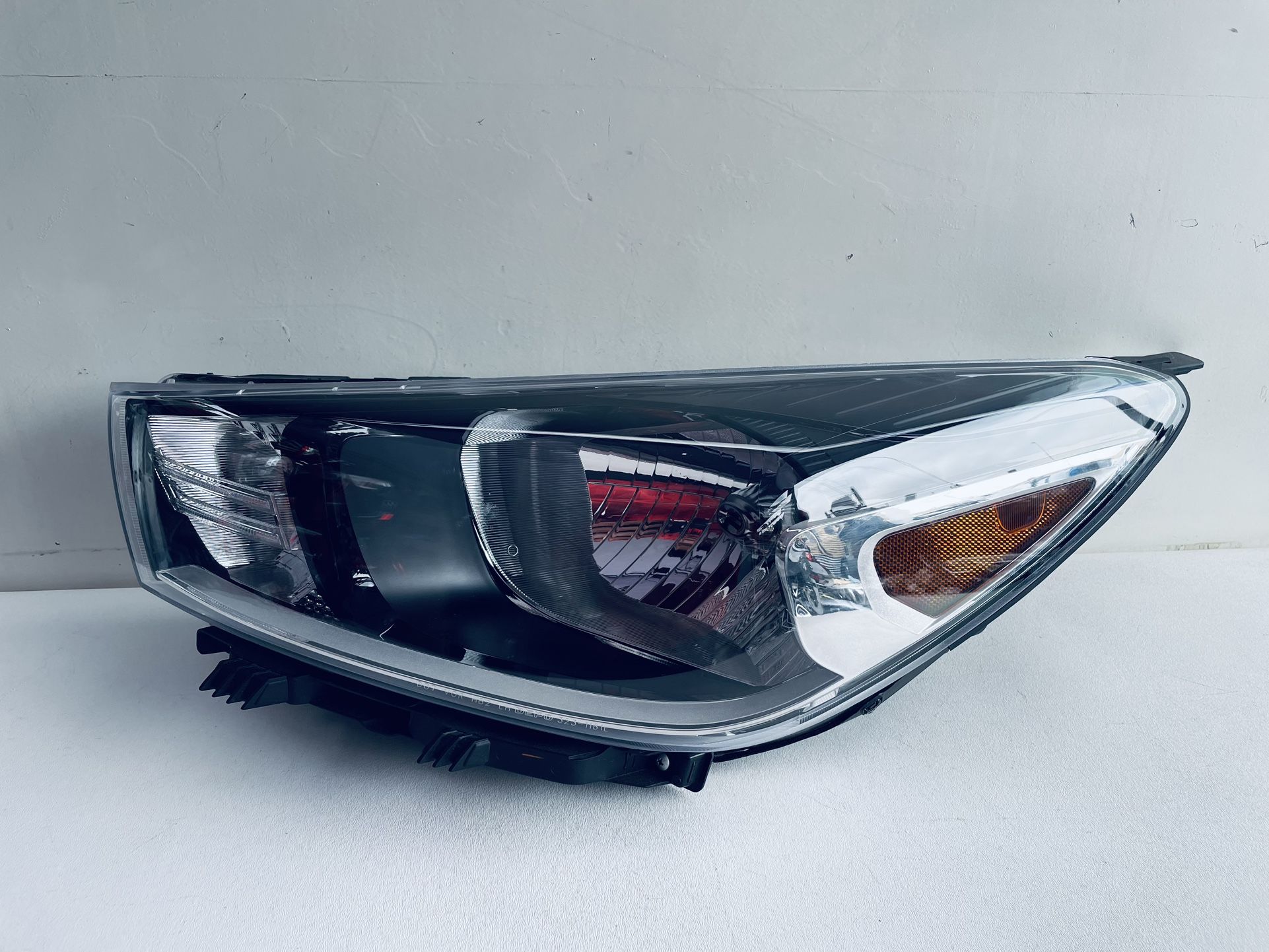 2018-2023 KIA RIO LEFT DRIVER SIDE HEADLIGHT Halogen W/O Projector Depo