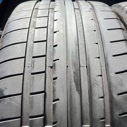 Goodyear 275/35/19 Run Flats
