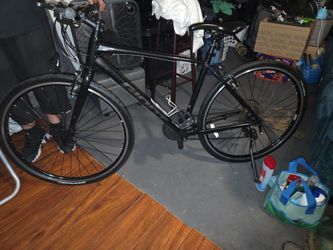 GIANT 18 speed bike