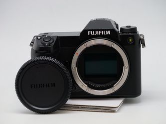 Fujifilm GFX 100s