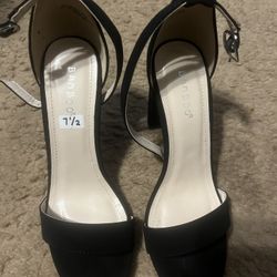 Ladies Black High Heels 6 1/2