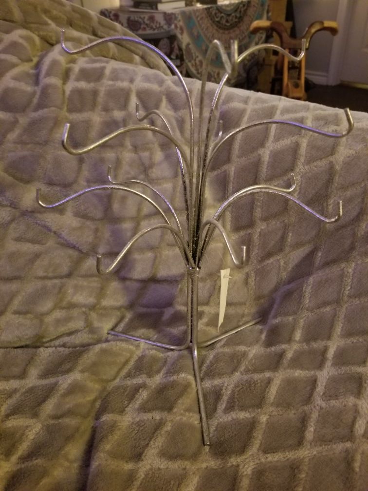 Jewelry tree