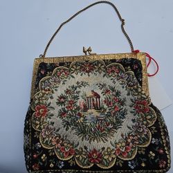 Waldorf French Tapestt Burbe