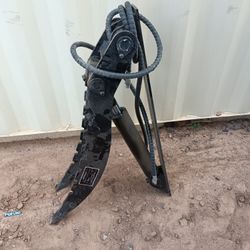 Hydraulic Excavator Thumb