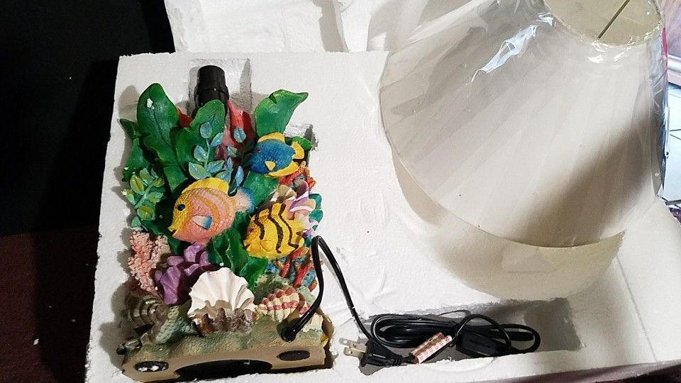 Tropical fish lamp