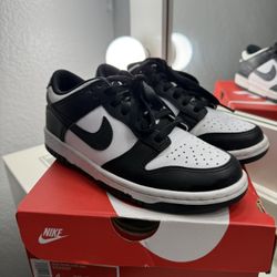 Nike Panda Dunks